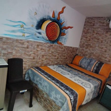 San Andres Vive Paradise Habitaciones Con Bano Privado A 80Mts De La Playa Principal Екстер'єр фото